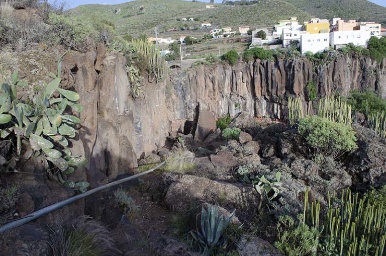 ZONA DE ESCALADA TABARES